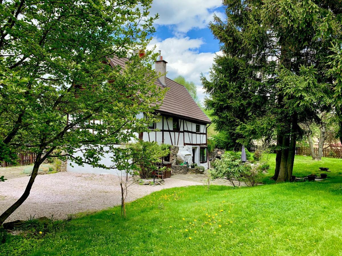 Za Rozowymi Drzwiami Vila Jelenia Góra Exterior foto